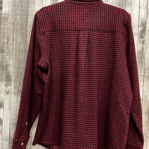 FAHERTY LEGEND SHIRT/ SWEATER/NWOT THIS IS LISTED LOW - Picture 4 of 10